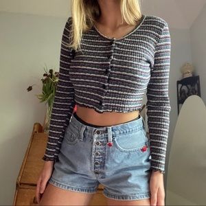 Vintage Button up Crop !!